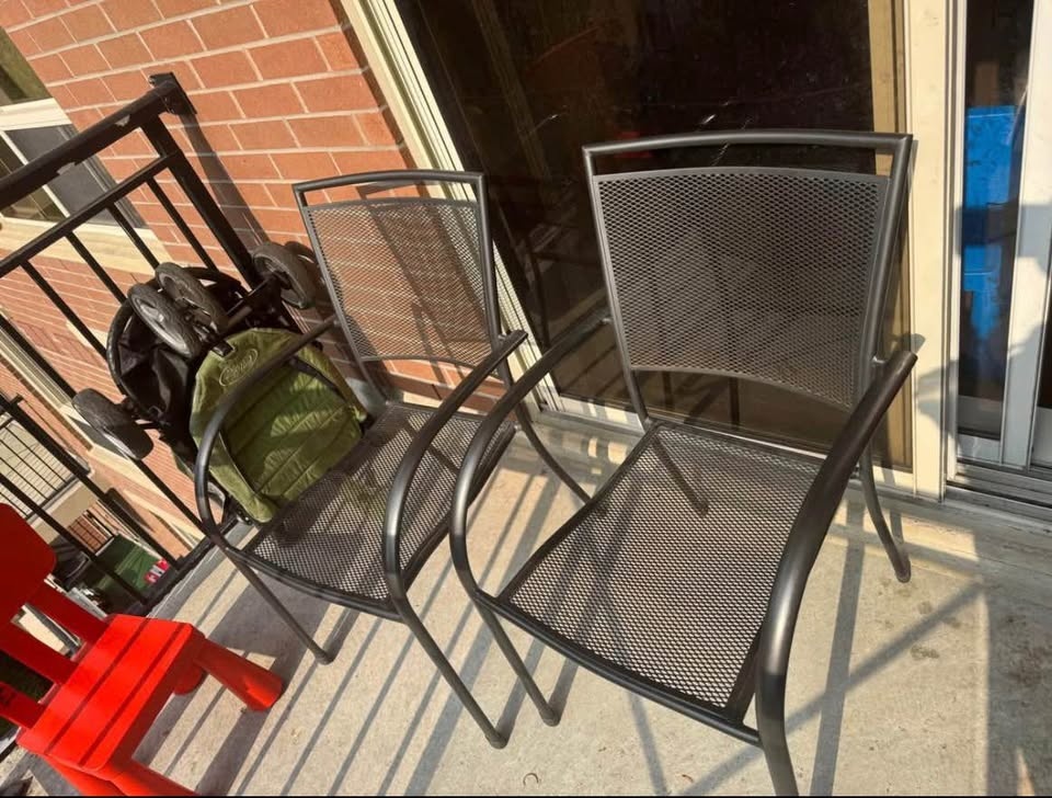 Patio Chairs & Side Table Set - photo 4