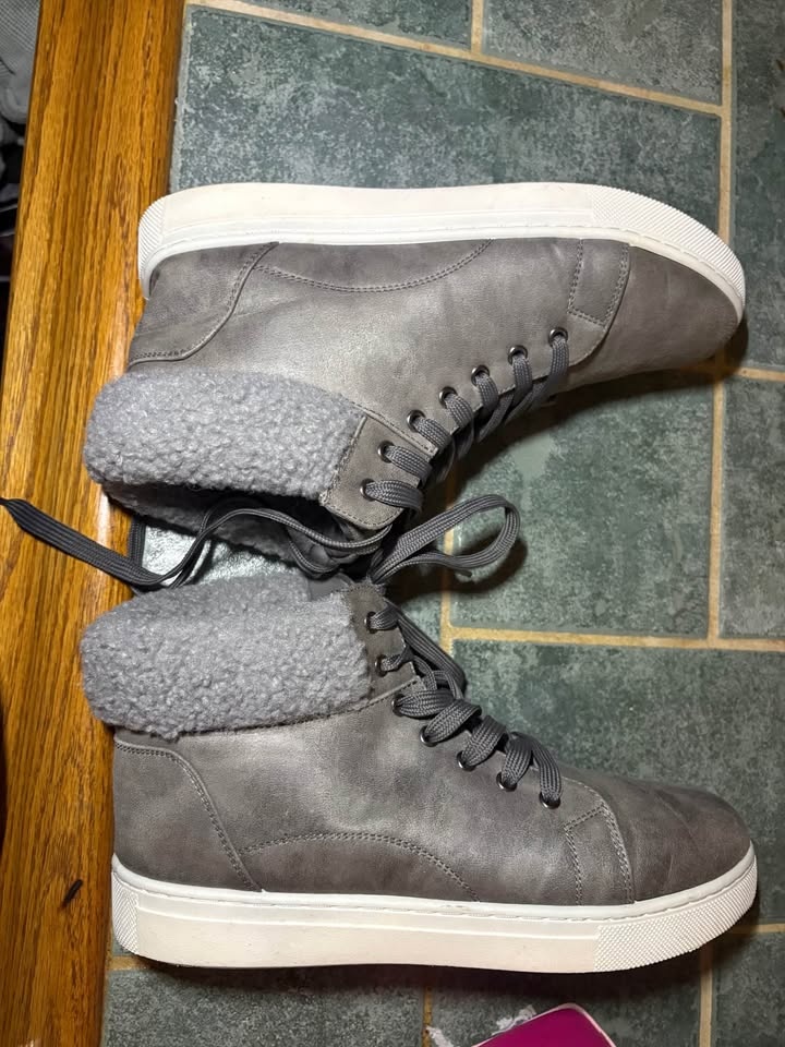 Sonoma Goods For Life Kinsleyy Womens Faux-fur High Top Sneakers - photo 4