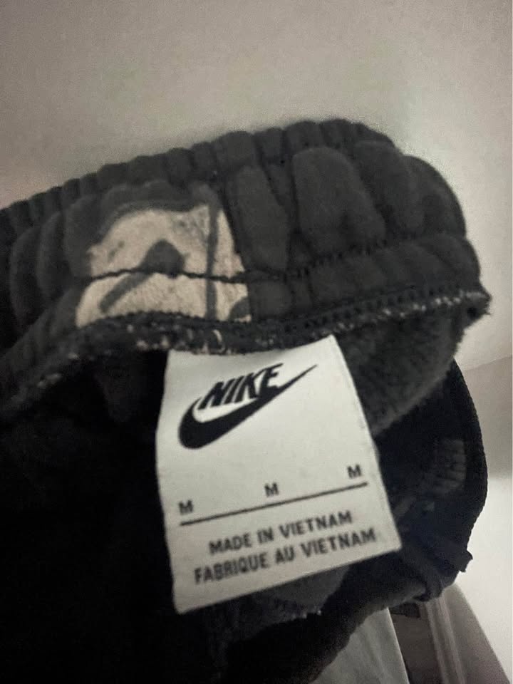 Nike cuffed sweats - photo 3