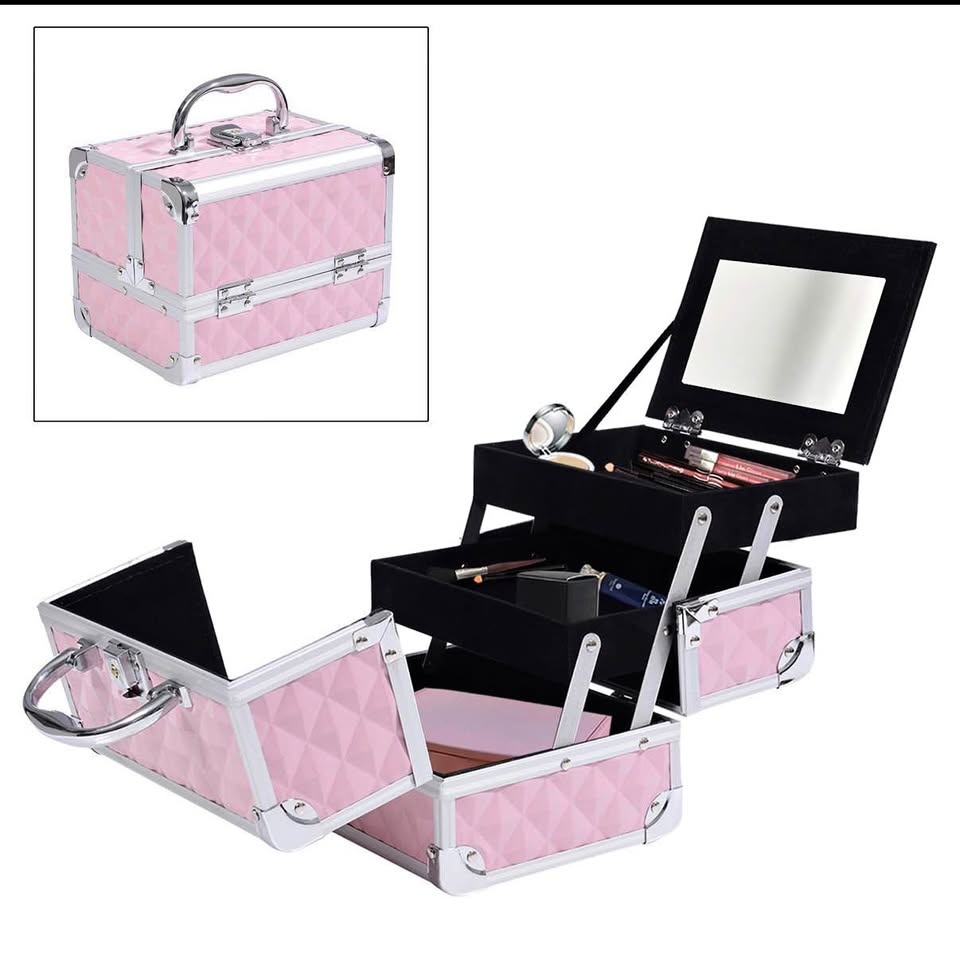 Brand New!! 3 Tier Diamond Texture Makeup Train Case