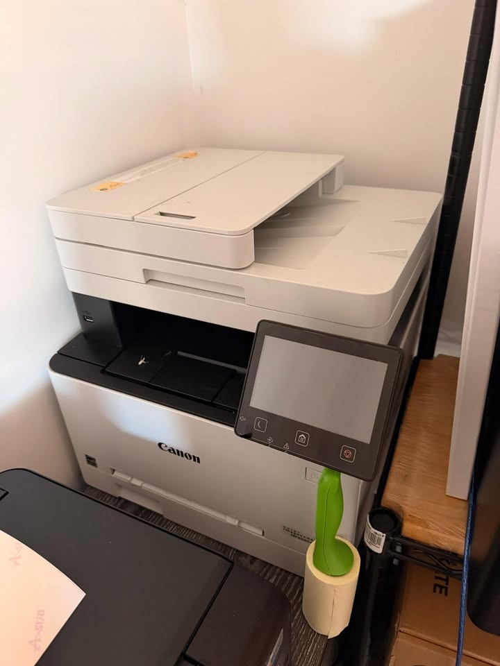 COLOR LASER PRINTER - BLACK AND WHITE AND COLOR