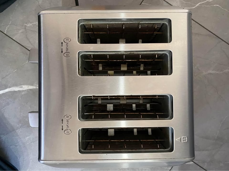 Cuisinart 4 Slice Toaster - photo 4