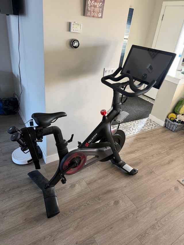 Peloton Bike with Mat, Weights, and Straps