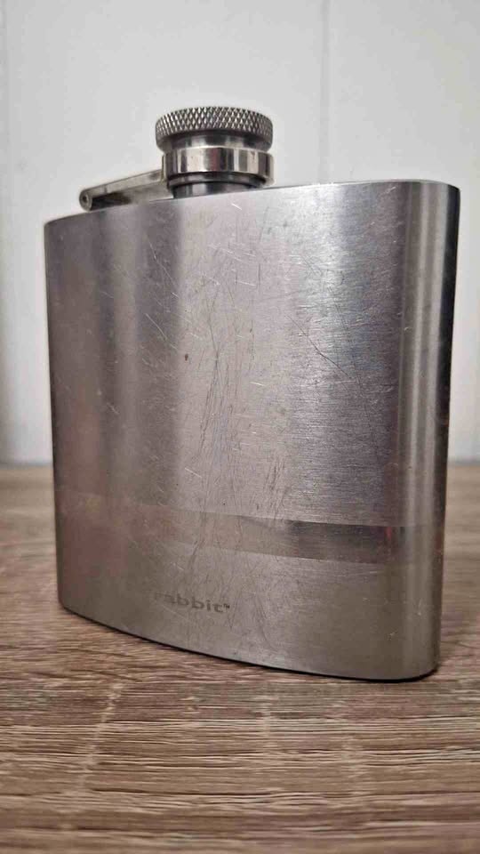 Rabbit 6oz Flask