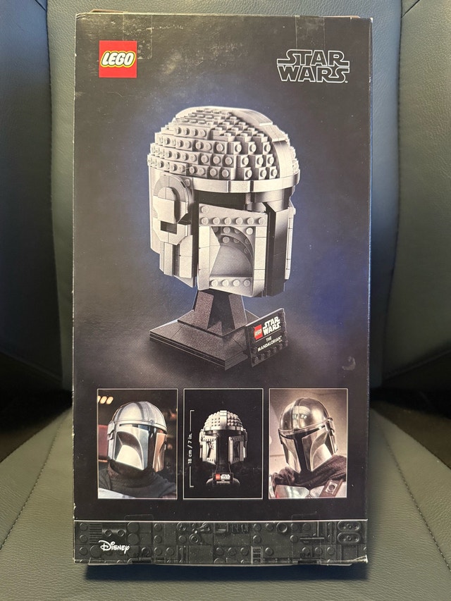 Lego Star Wars The Mandalorian Helmet - photo 2