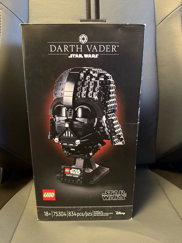Lego Star Wars Darth Vader Helmet