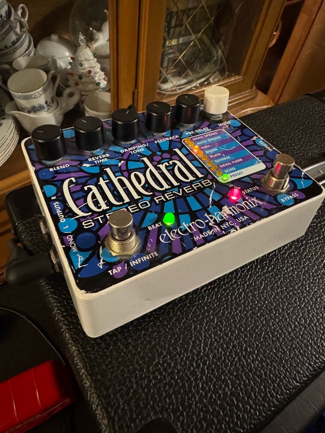 Cathederal Stereo Reverb + Delay Guitar Effects Pedal - photo 2