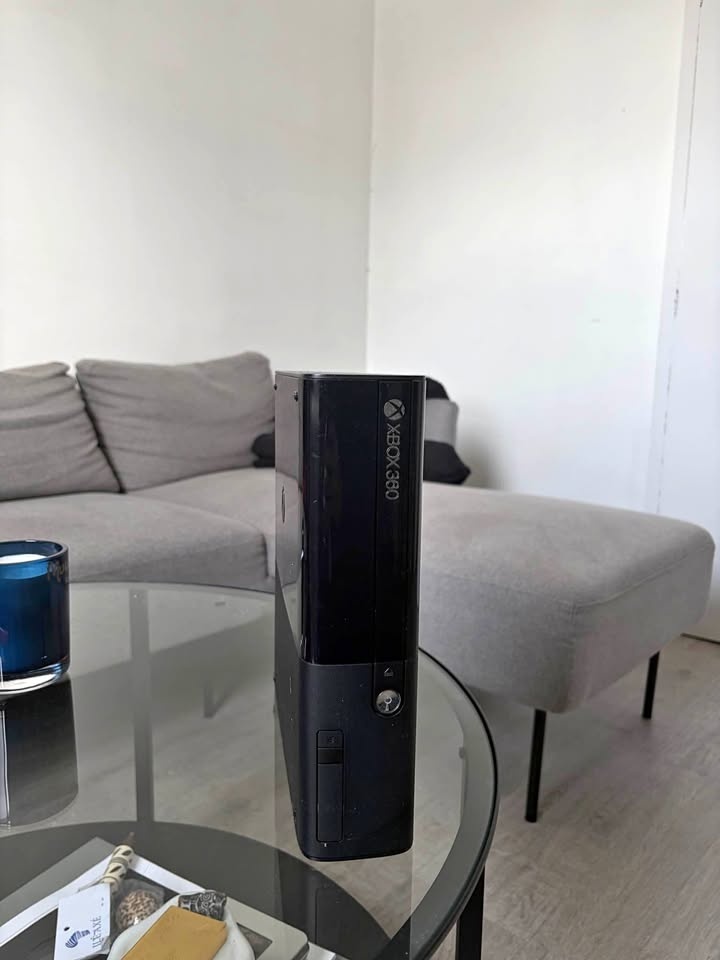 Xbox 360 E Console