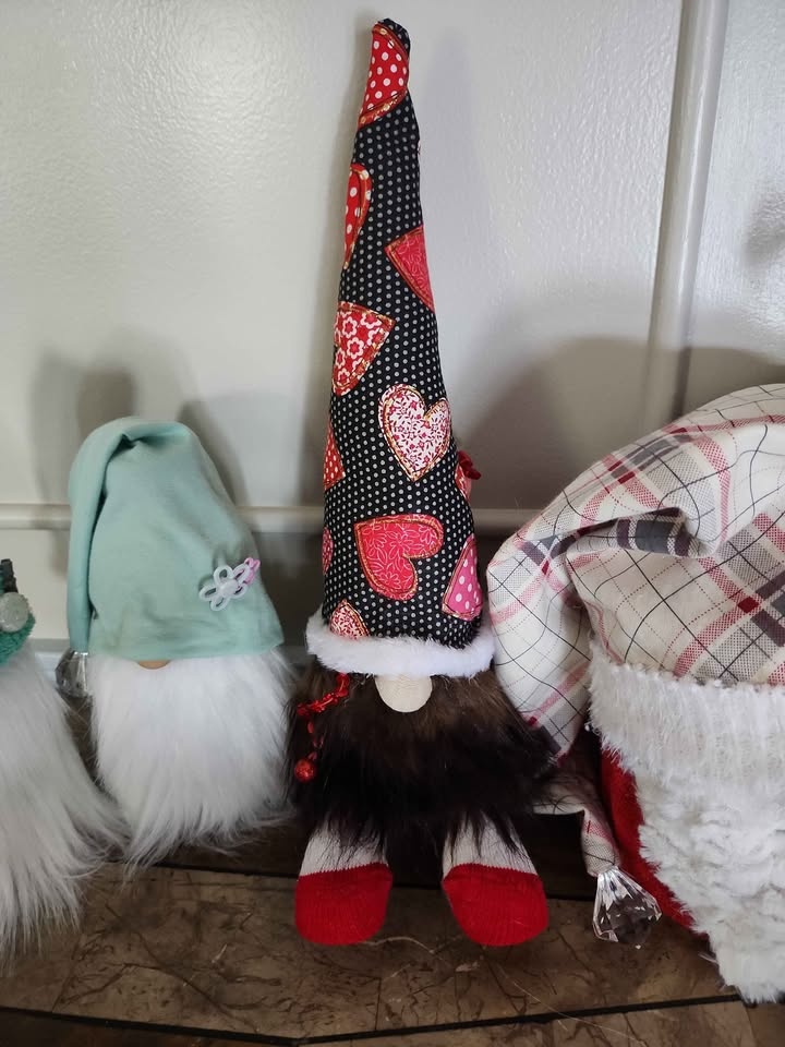 Handmade Decorative Gnomes - photo 4