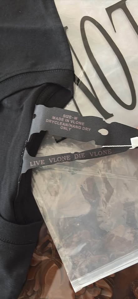 OFFERS VLONE TEE - photo 5