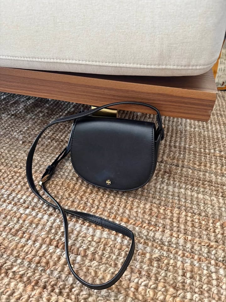 Tory Burch Solid Leather Crossbody
