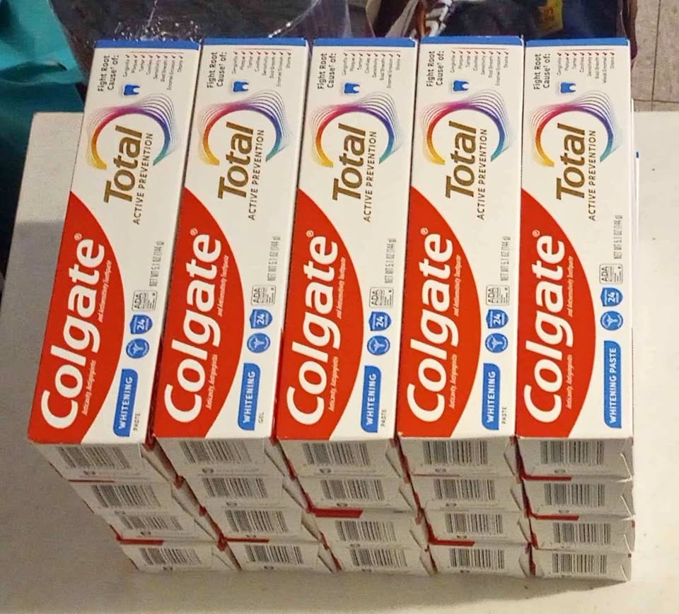 Colgate Total Whitening Toothpaste - 20 for $55