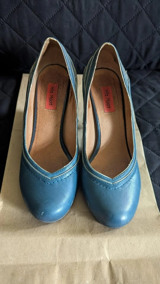 Miss Mooz Retro Pumps, Blue Leather, Size 6.5 (Barely worn)