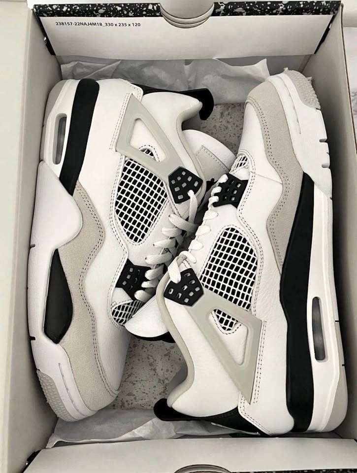 Jordan 4 Military Blacks - photo 2