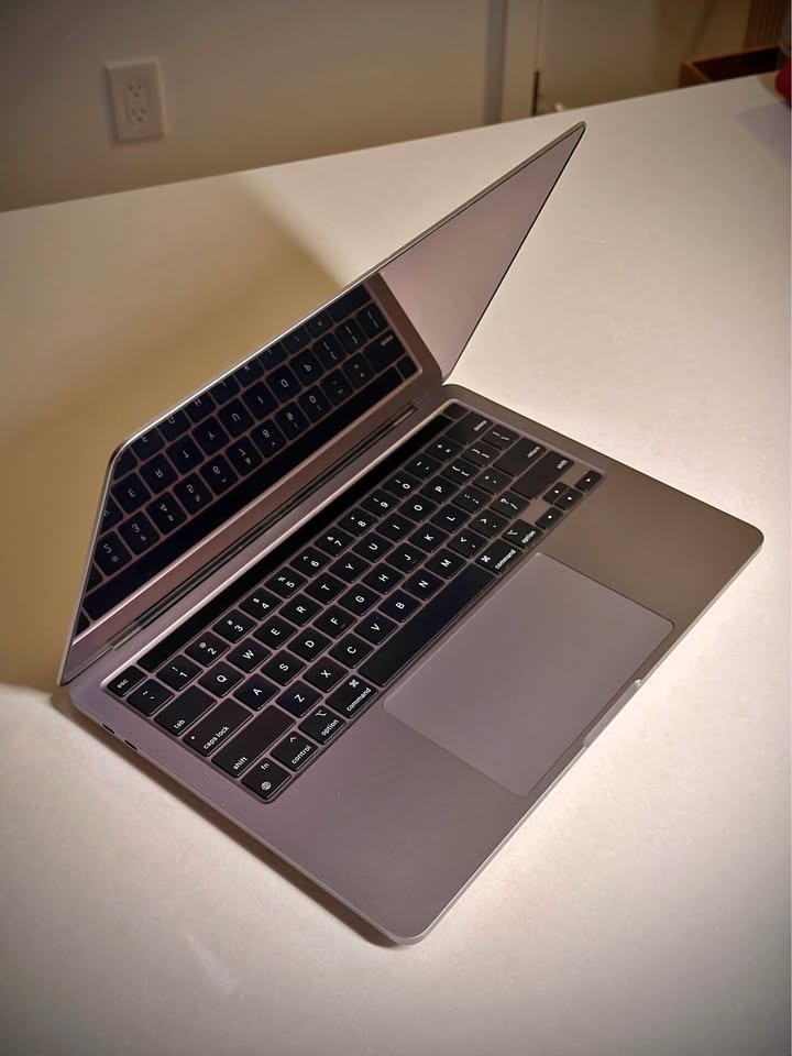 MacBook Pro M1 16GB / 512GB