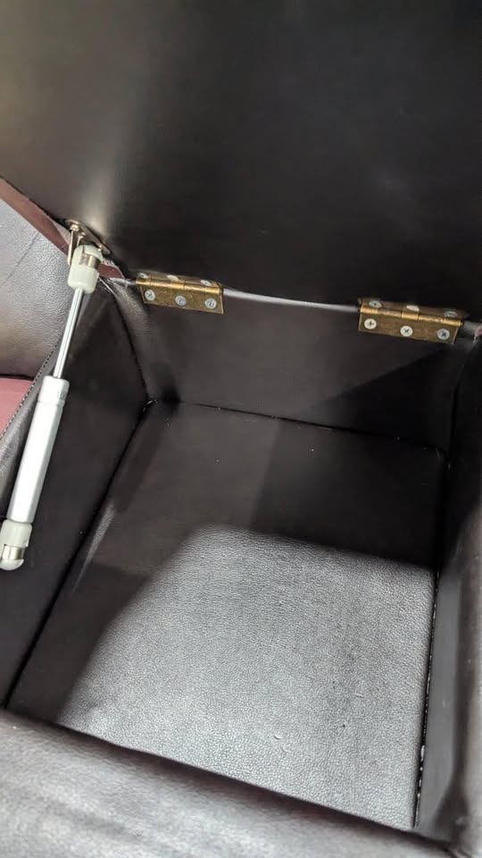 Couch and chair set - photo 4