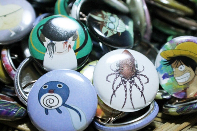 One Piece - Luffy button / pin - photo 2