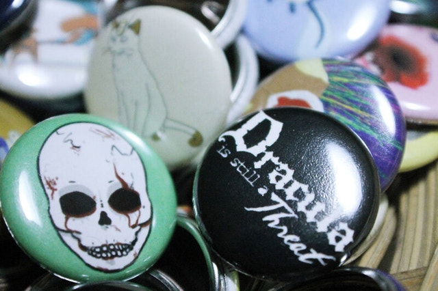 Various Video Game, Anime & Cartoon Character Pins - photo 3