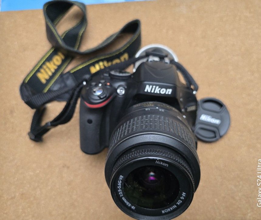 🏆 Nikon D5100 DSLR Camera with 18-55mm VR Lens
