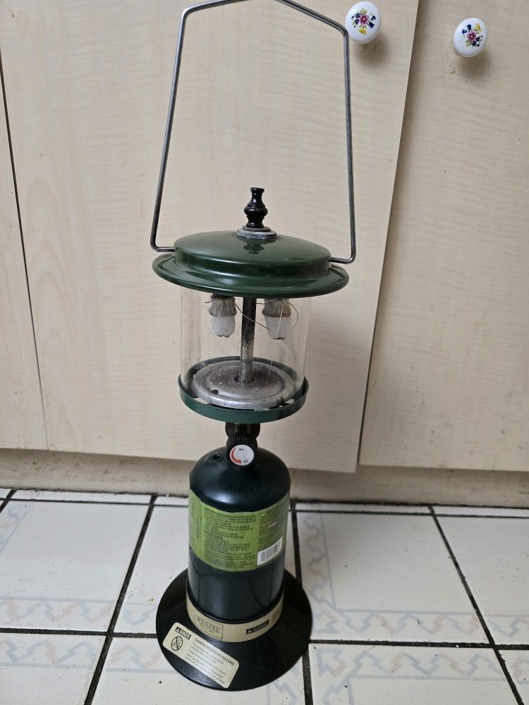 🏆 Wenzel 2-Mantle Propane Lantern Outdoor Camping w/ Steel Handl - photo 2