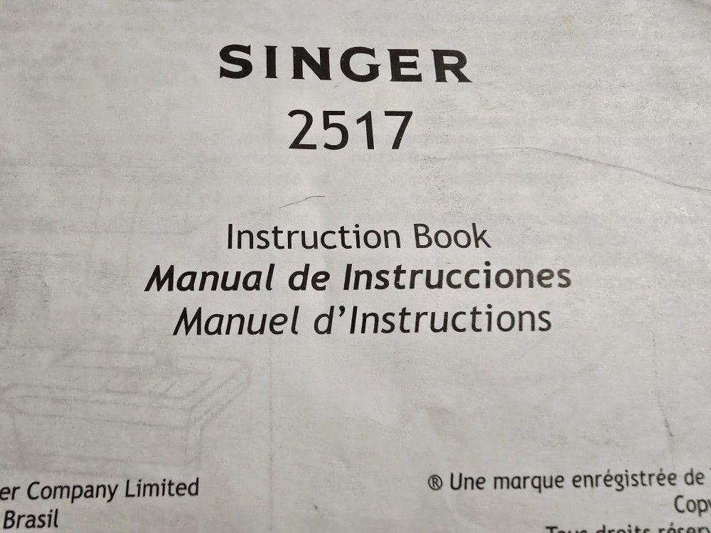 🏆 Singer 2517 Sewing Machine Instruction Book Manual - photo 3