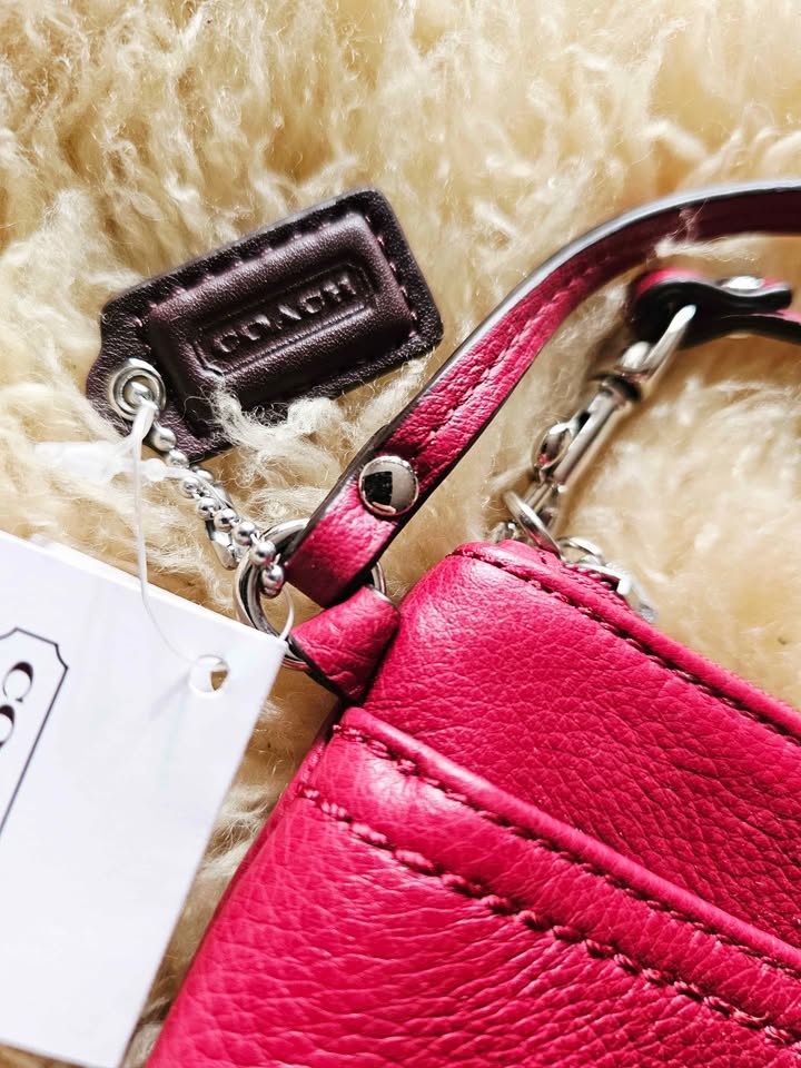 New Coach Park Leather Medium Wristlet Clutch Bag Black Cherry - photo 5