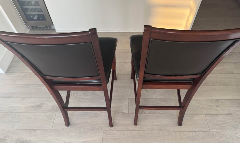 Set of 2 Wooden Bar Stools with Padded Seats - photo 4