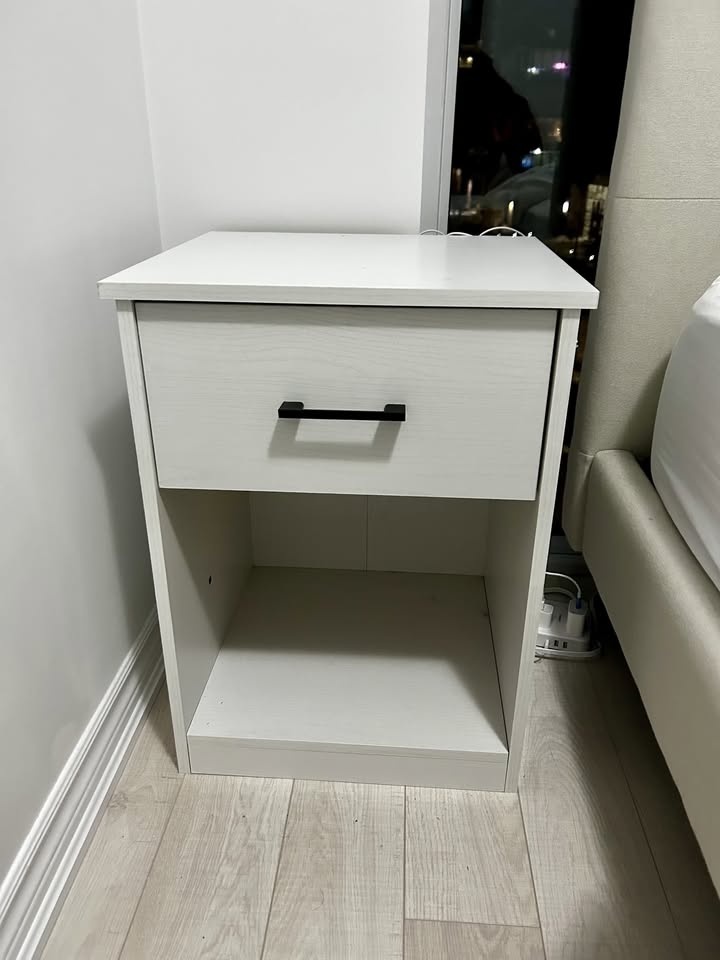 Nightstand - photo 2