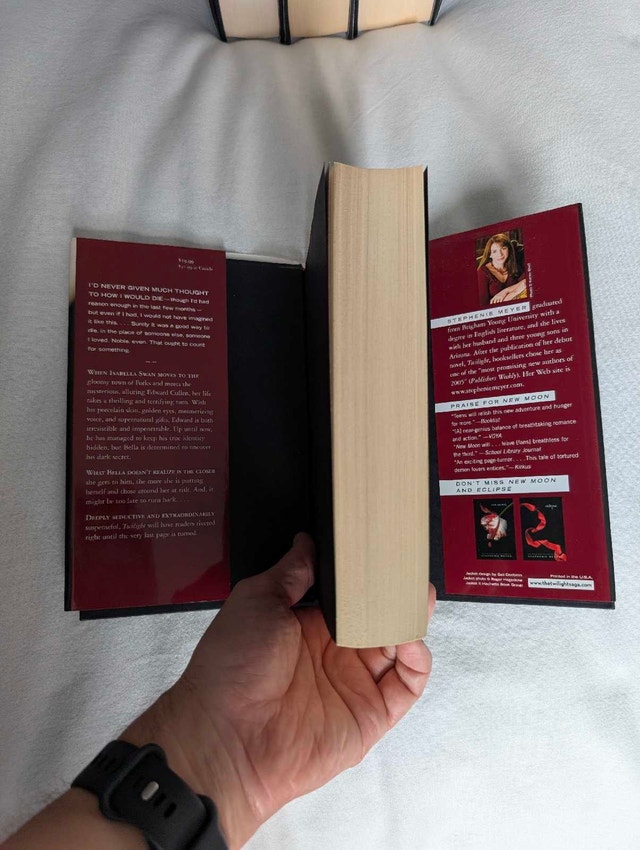 Twilight Saga Hardcover Set Mint Condition Special Edition DVD - photo 5