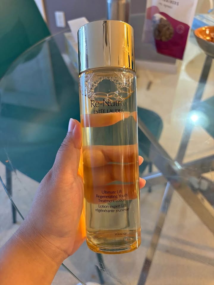 Estee Lauder Re-Nutriv Ultimate Lift Regenerating Lotion 200ml