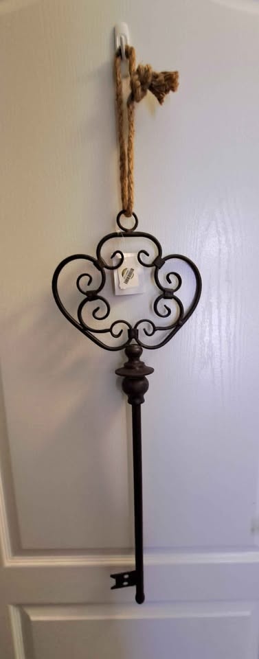 Decorative Rustic Keys - Set of 3 - photo 2