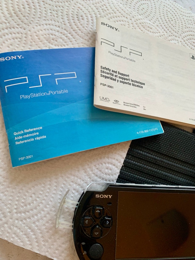 Sony PSP 3001 w/ Manhunt 2 - Gently Used - photo 3