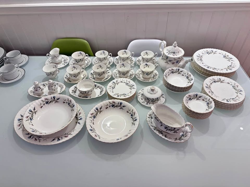 Antique 1960s Royal Albert Brigadoon 72 Pc Dinnerware Set