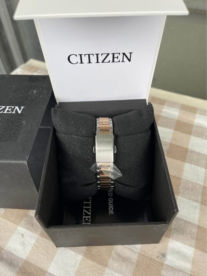 Women’s Citizen Watch - photo 2