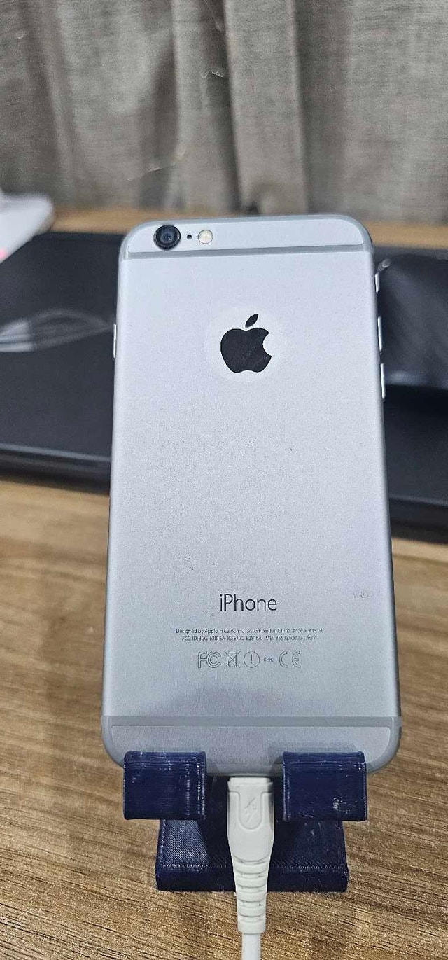 Apple iPhone 6 32GB Silver - Unlocked - photo 2