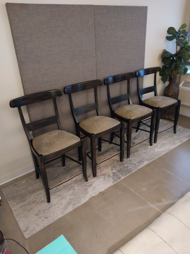 4 Wood Dining Chairs for $40 – Pickup Old Town