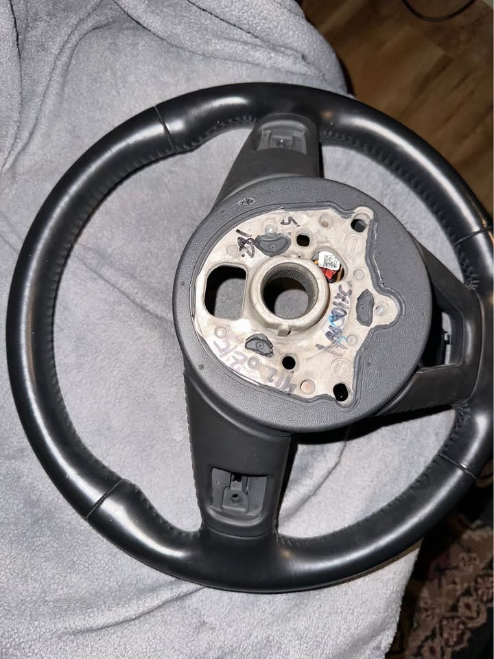 Audi B9 Steering Wheel OEM - photo 2