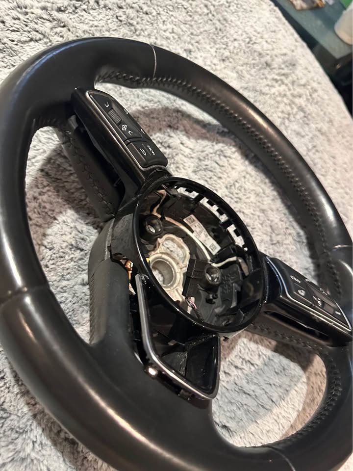 Audi B9 Steering Wheel OEM - photo 5