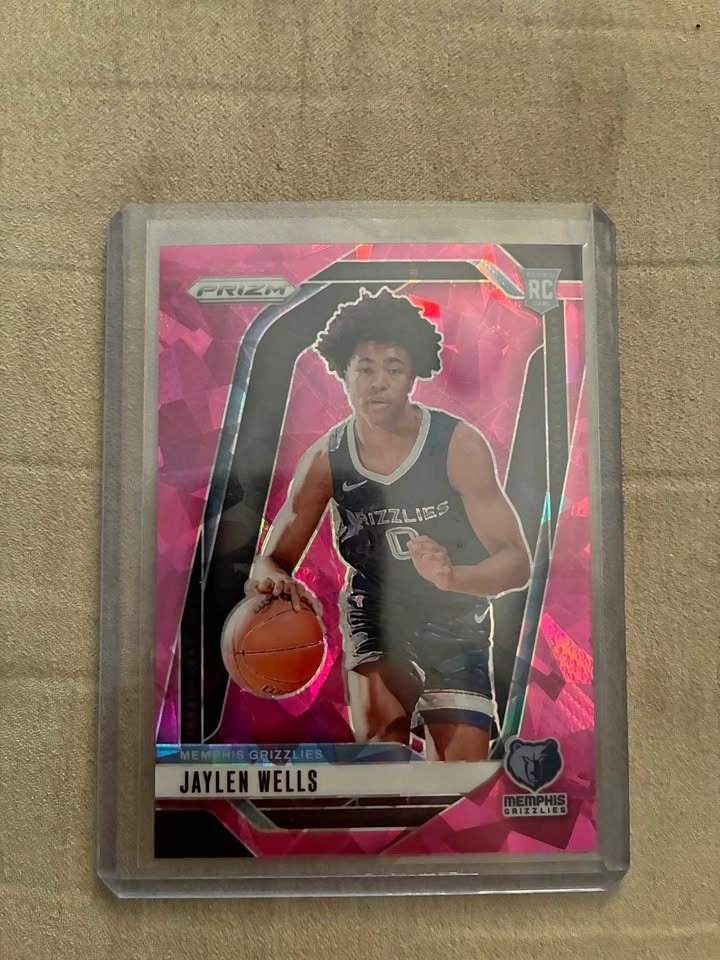 2024-25 Panini Prizm Jaylen Wells RC Hyper Rookie Card