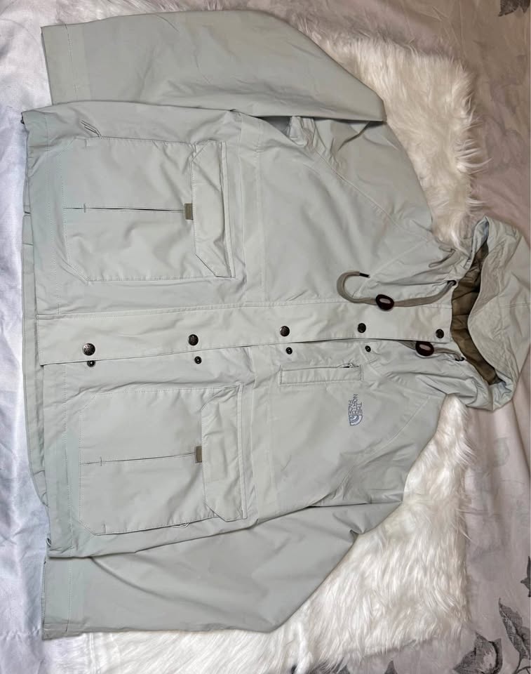 North Face Hooded Rain Jacket/Windbreaker/Athletic Jacket