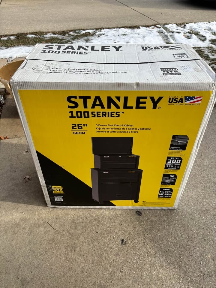 Stanley 100 Series 26 Inch Tool Chest & Cabinet - photo 5