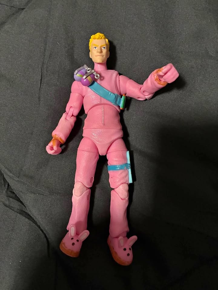 Fortnite Legendary Series Rabbit Raider
