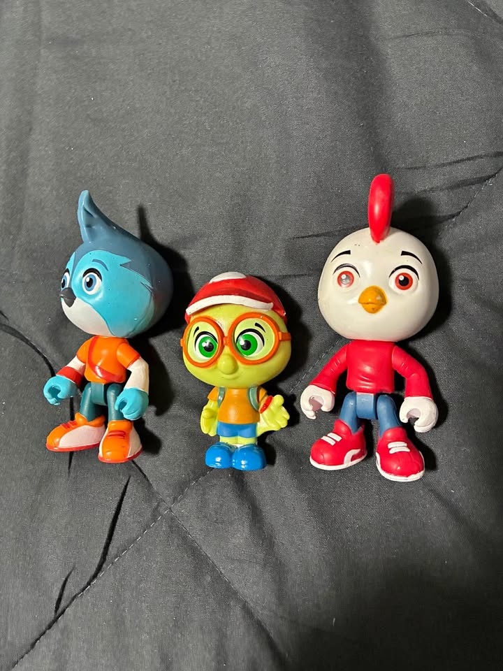 Top Wing Figure Lot
