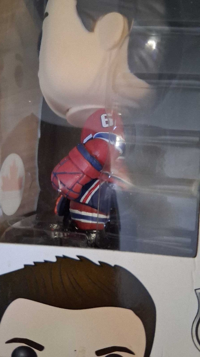 Funko Pop! Montreal Canadiens Shea Weber #22 Canada Exclusive - photo 4
