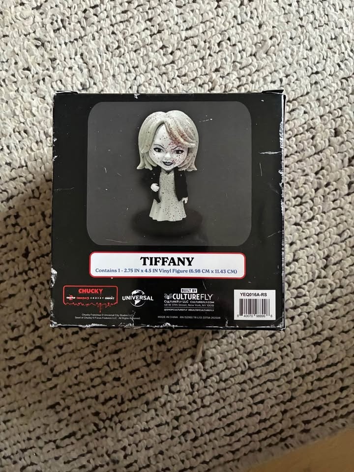 Tiffany Child’s Play Chucky Doll Movie Collectible - photo 2