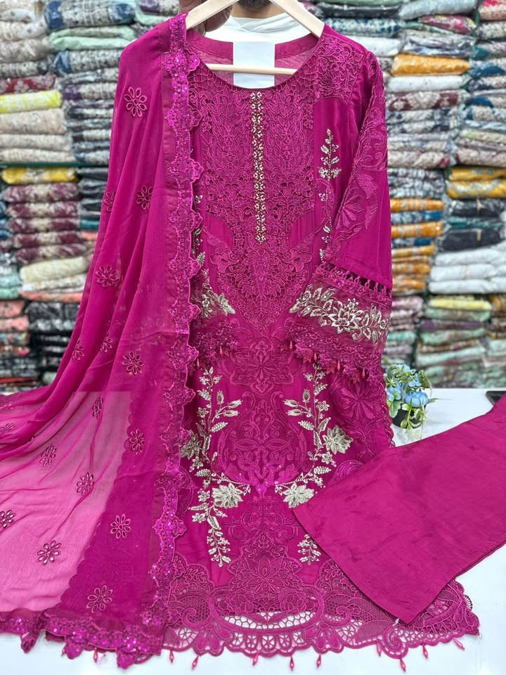 Beautiful Chiffon Heavy Embroidered 3 Pcs Suit - photo 2