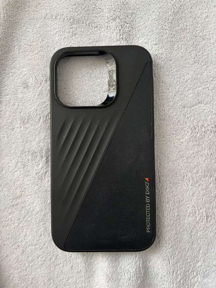 Zaag gear4 iPhone 13 Pro case - photo 4