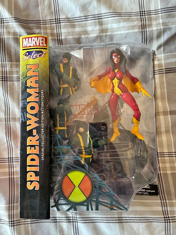 Diamond Select Marvel Select Spider-Woman Action Figure