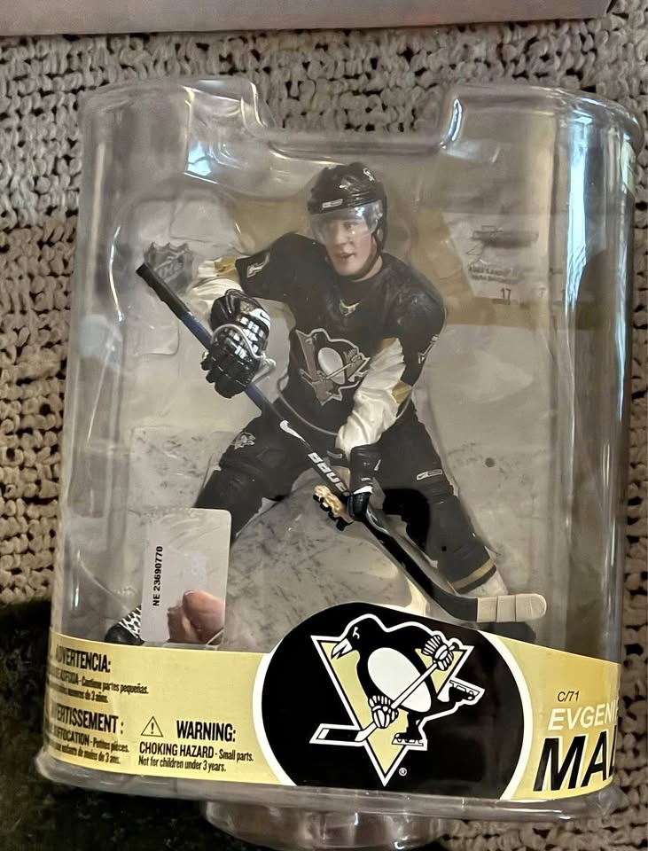 McFarlane Series 17 Evgeni Malkin Penguins Jersey