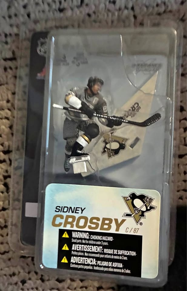 Sidney Crosby Pittsburgh Pens Mini McFarlane Figure 3” Black Jer